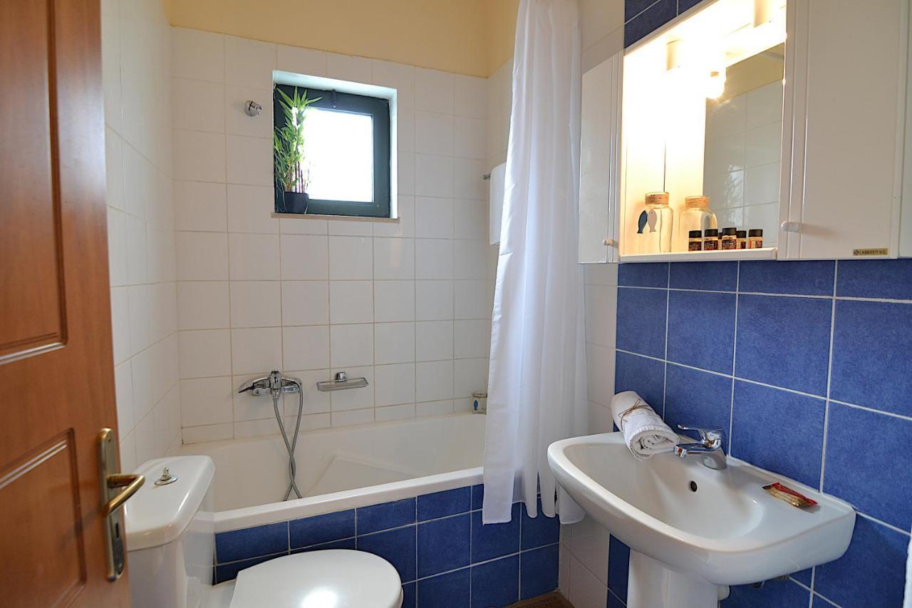 Christina Villas- Minoan Inland Pentamodi エクステリア 写真