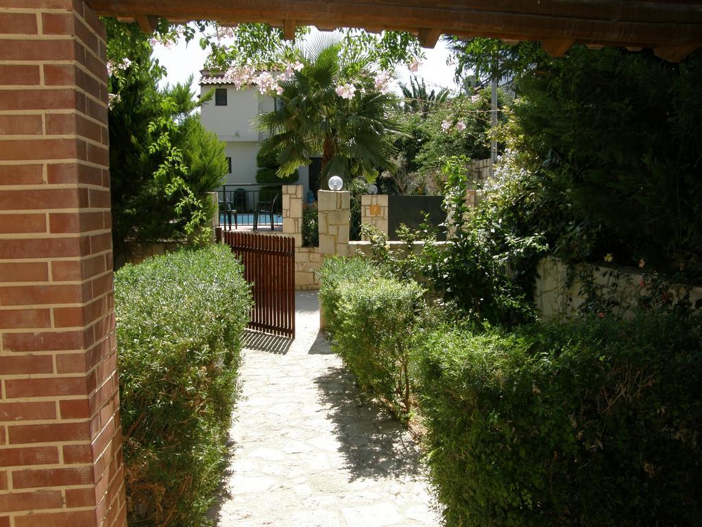 Christina Villas- Minoan Inland Pentamodi エクステリア 写真